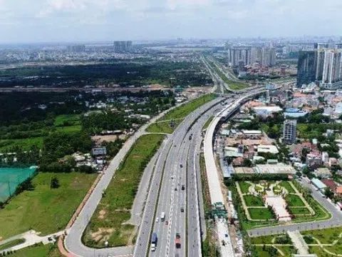 Chủ tịch UBND TPHCM Nguyễn Thành Phong: Thủ Đức cần chủ động đón đầu để thực hiện ngay các công việc nếu đề án TP Thủ Đức được Trung ương thông qua